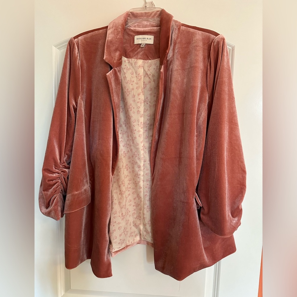 Skies Are Blue dusty rose velvet blazer